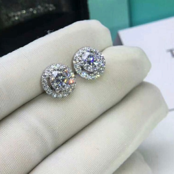 925 Silver Brilliant Cut Diamond Stud Earrings - Picture 5 of 5